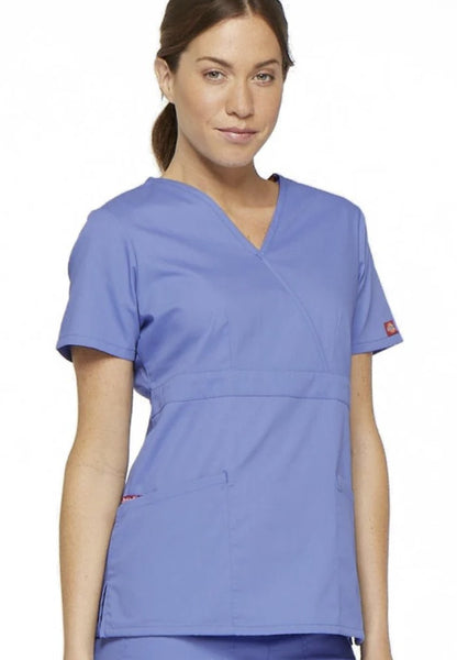 TOP 86806 - MyScrubs Uniformes Clínicos